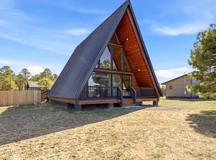 2281 Meadow Ln, Overgaard, AZ 85933