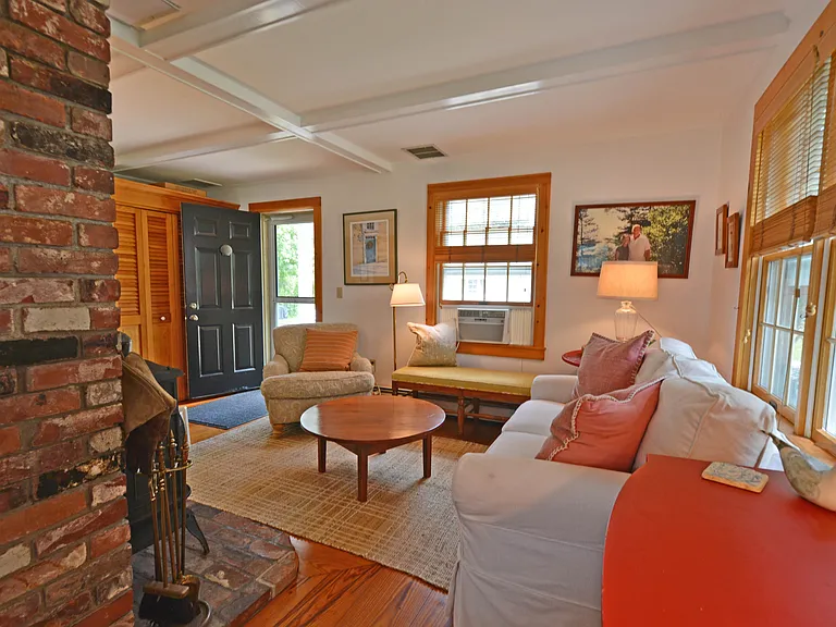 32 Wildwood Ave — Photo 14