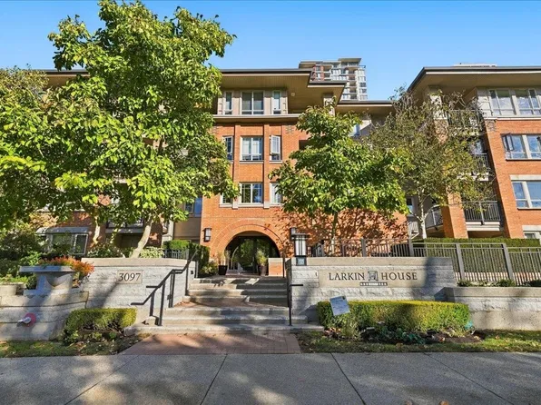 3097 Lincoln Ave #301, Coquitlam, BC V3B 0E3