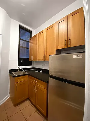 Rented by Waverly Realty Associates | media 17