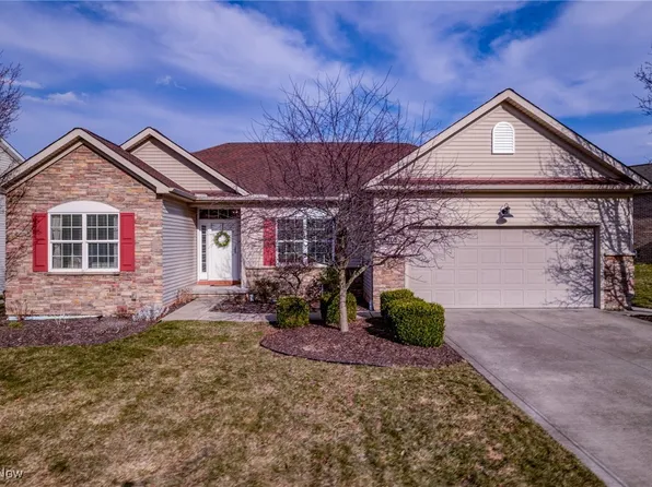 5705 W Long Ridge Dr, Seven Hills, OH 44131