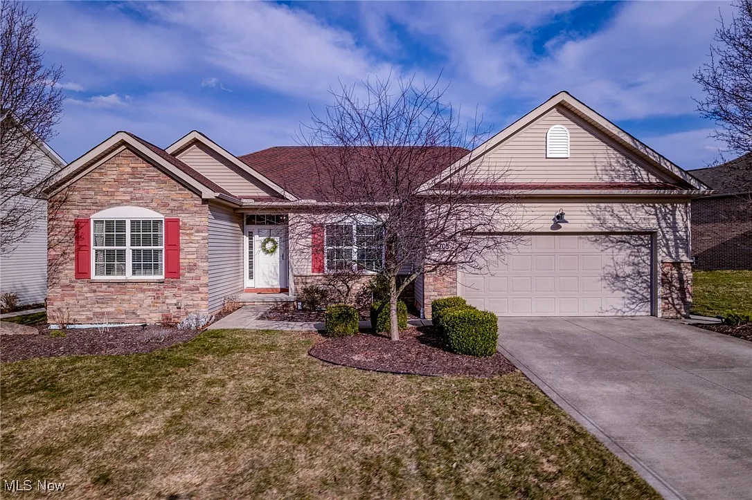 5705 W Long Ridge Dr photo 1