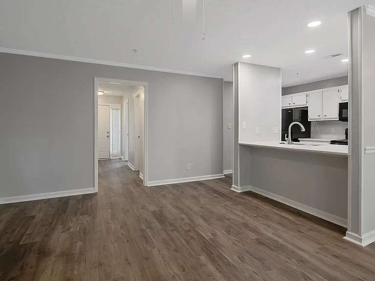 295 Warton Ln #7 — Photo 27