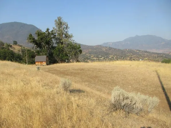 13455 Mountain St, Hornbrook, CA 96044