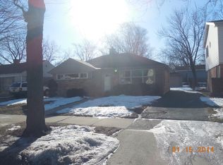 2061 Hawthorne Rd, Homewood, IL 60430