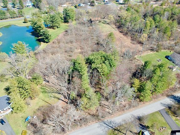 5th image of 27 Appalachian Drive