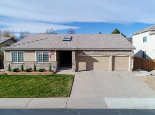 10025 Ridgefield Ln, Highlands Ranch, CO 80126