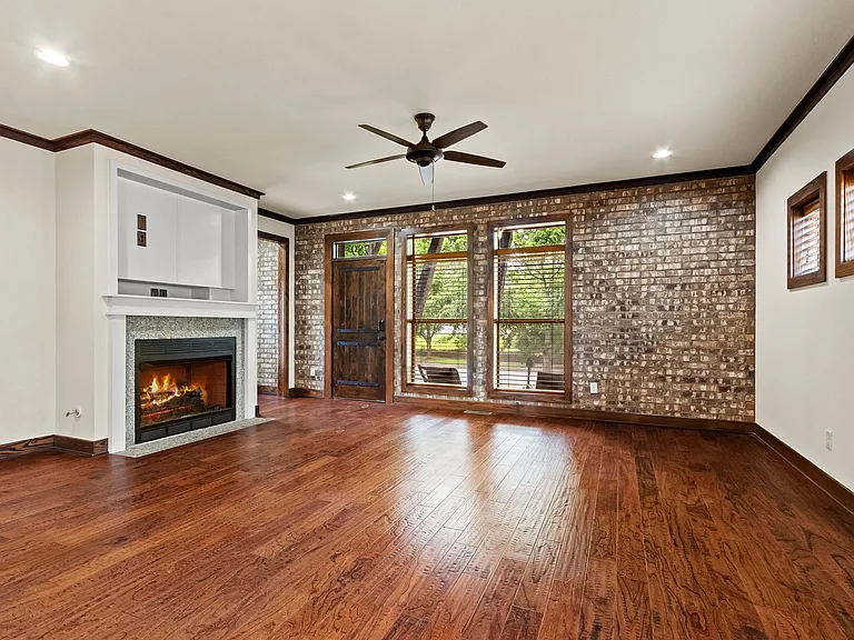 1789 N Best Friend Ln — Photo 8