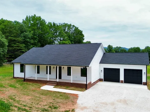 601 Mockingbird Ln, Gladstone, VA 24553