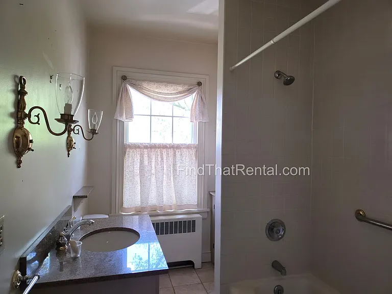 136 W Pomfret St — Photo 4