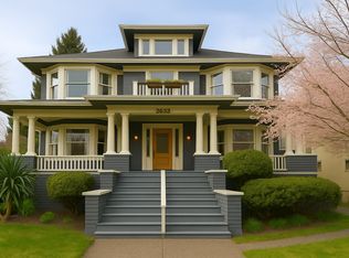 2633 Columbia St #5, Vancouver, BC V5Y3G2