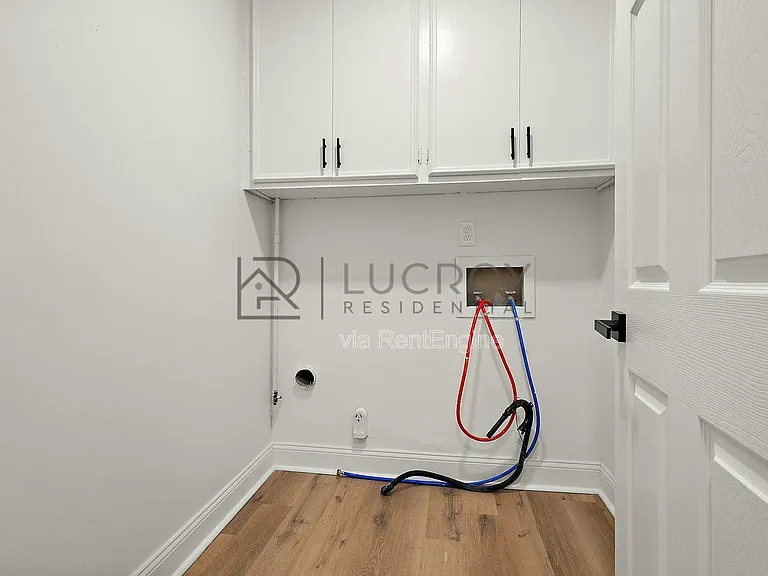 816 Winthrop Cir — Photo 33