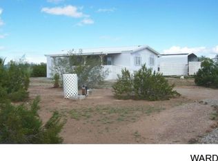42693 Moon Mountain Rd, Bouse, AZ 85325