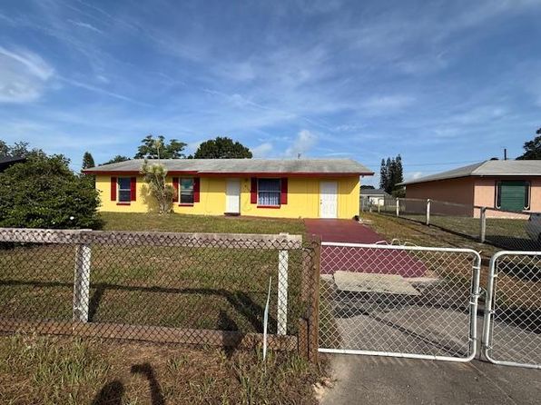 2139 Trieste Dr