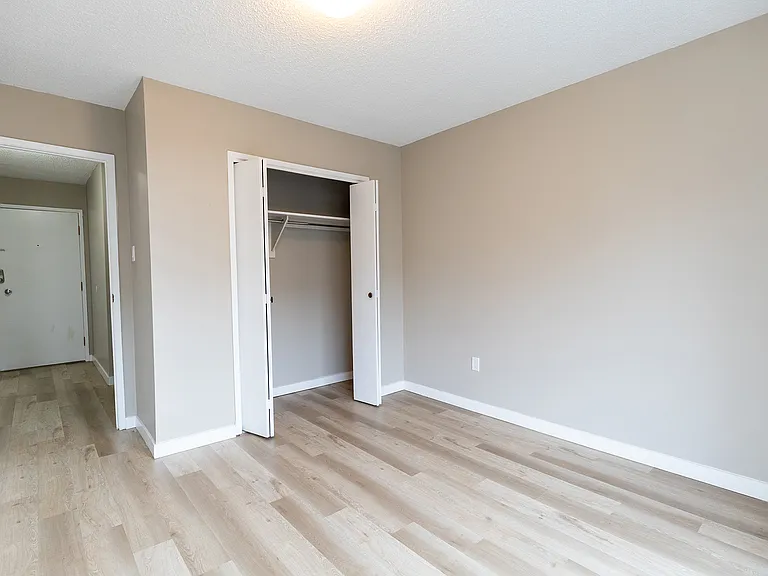 1224 14th Ave SW — Photo 10