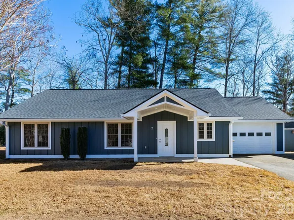 7 McGee Ridge Rd, Fairview, NC 28730