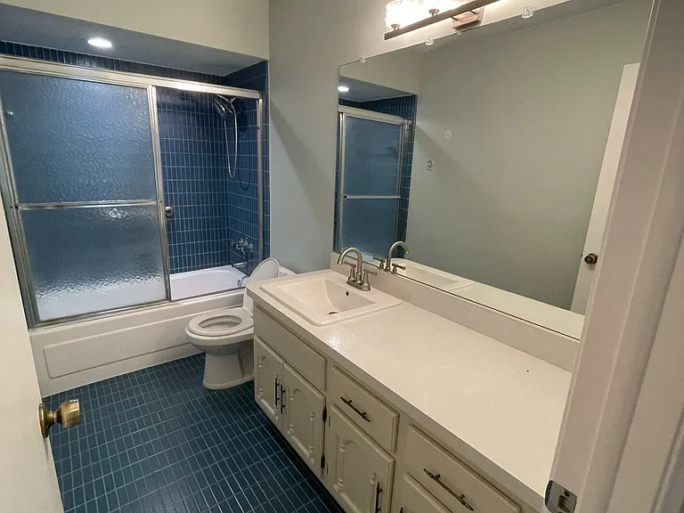 27330 Arborway Rd #28 — Photo 14