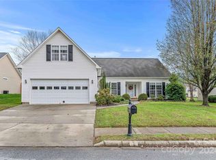 46 N Sunberry Trl, Fletcher, NC 28732