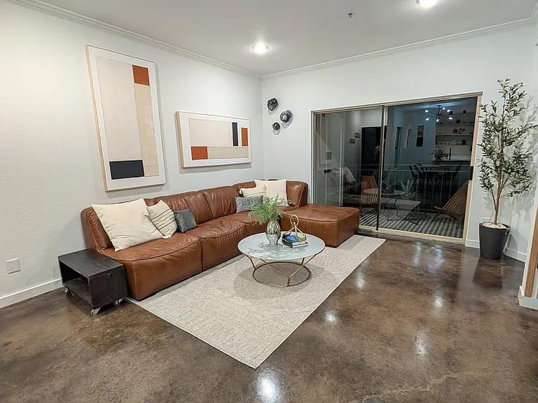6000 Shepherd Mountain Cv #1 — Photo 4