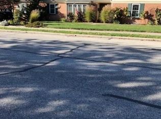 250 E Elm Ave, Hanover, PA 17331