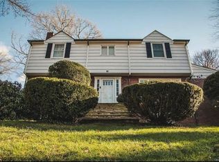 10 Holland Pl, Hartsdale, NY 10530