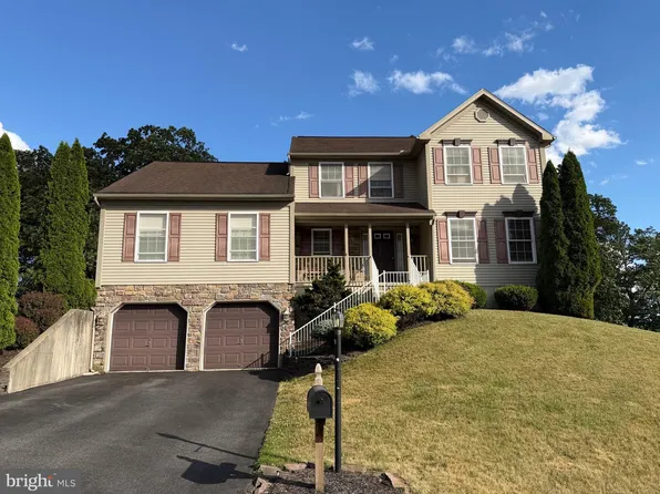 84 Oak Ledge Ave, Schuylkill Haven, PA 17972