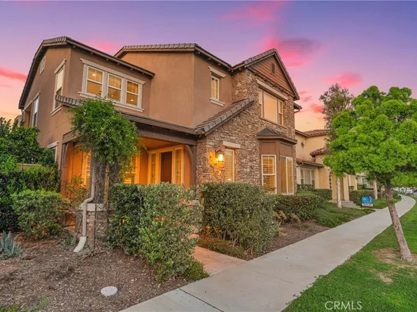 220 Barnes Rd, Tustin, CA 92782