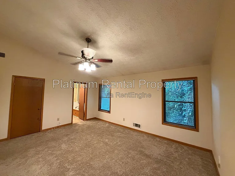 3936 Carriage Gate Dr — Photo 17
