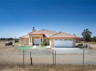 5922 Smoke Tree Rd, Phelan, CA 92371