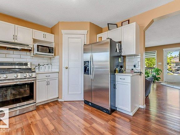 4th image of 4424 28a St NW