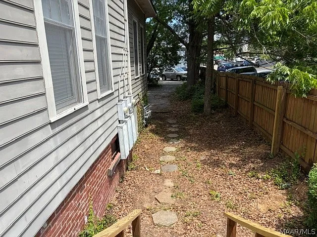 433 Felder Ave — Photo 5