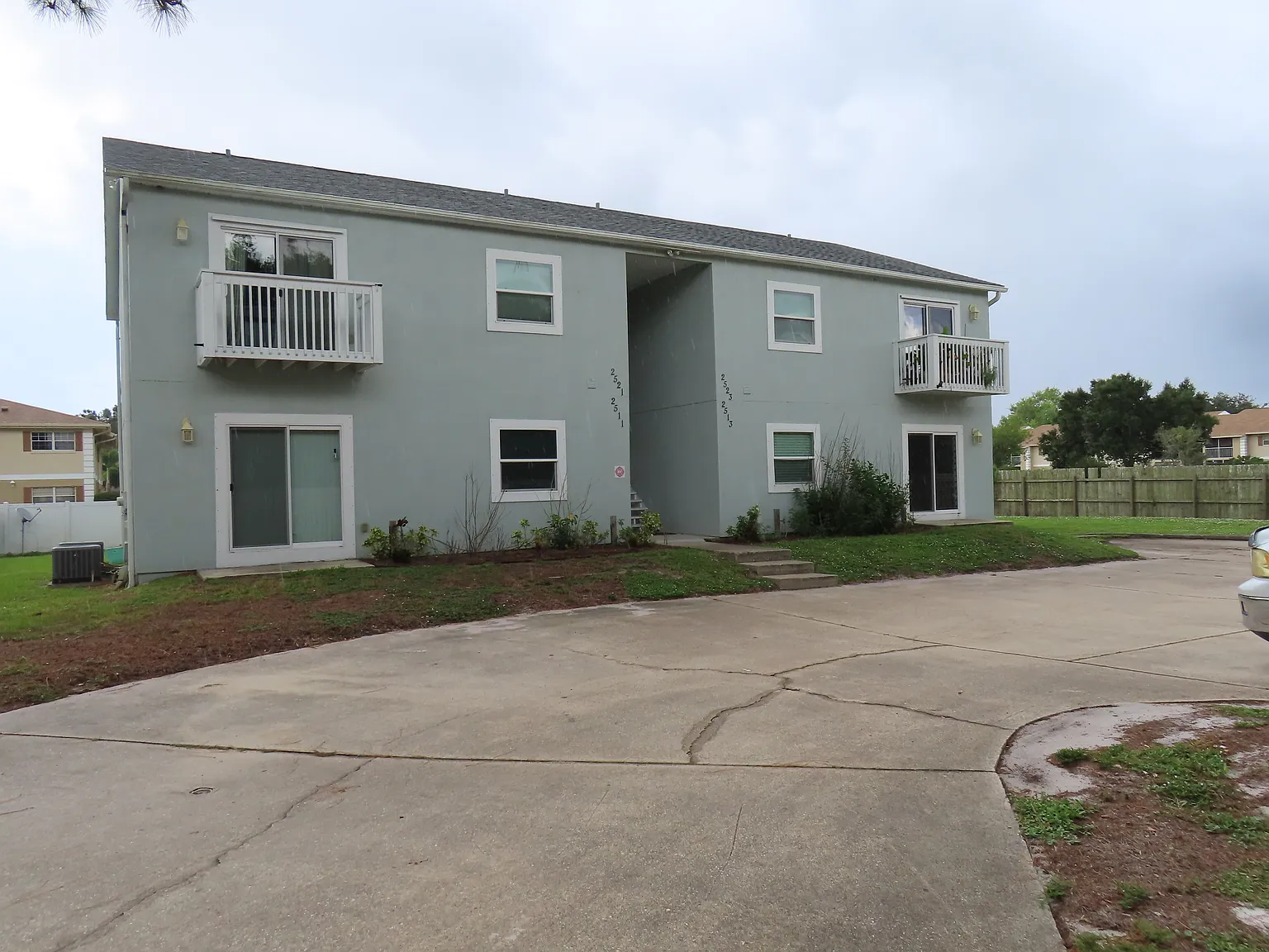 2 bed, 1064 sqft, $1,400 — Photo 2