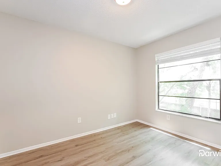 617 Charing Cross Ct — Photo 8