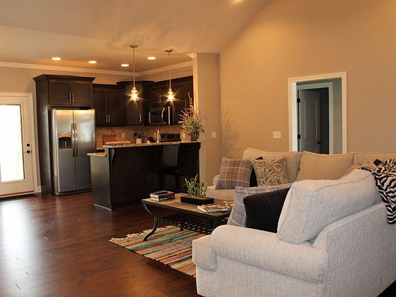 5th image of 3013 Equestrian Ct