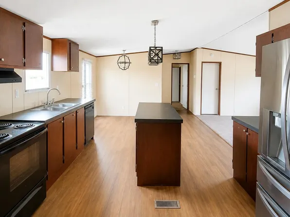 873 Avenue I, Poteet, TX 78065