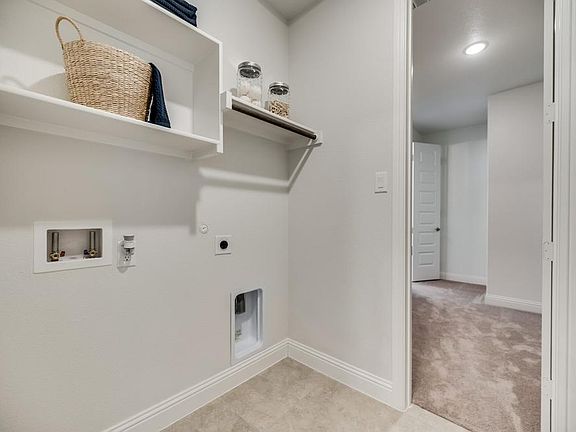 5th image of 2601 Lovegrass Ln #2IGS3V