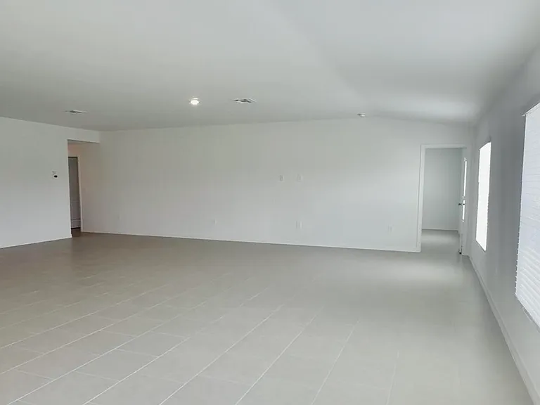 17124 Pompeii Way — Photo 6