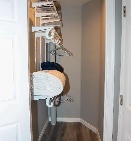 1415 Stearns Dr — Photo 23