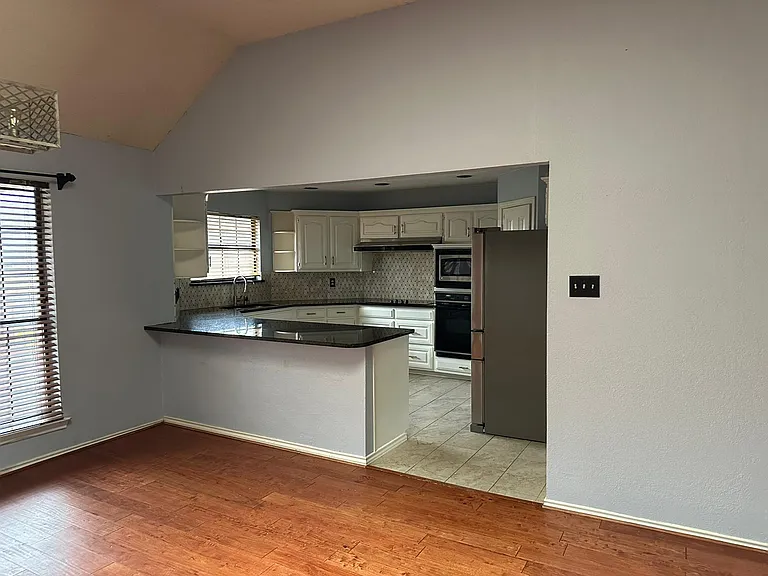 6732 Coach House Ln — Photo 10