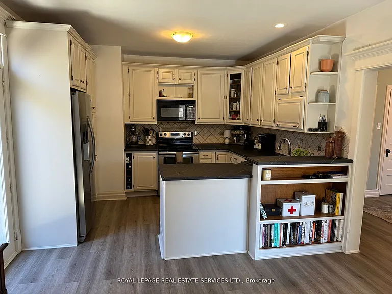496 Walkers Line — Photo 11