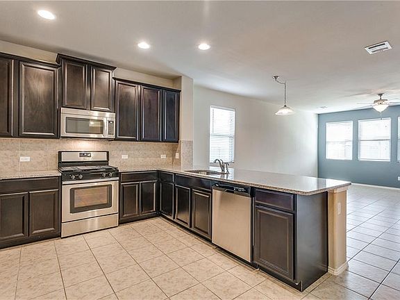 4th image of 349 Nivens Dr