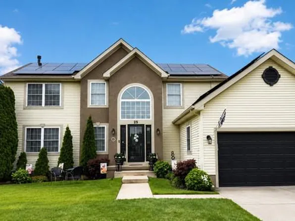25 Red Gravel Cir, Sicklerville, NJ 08081
