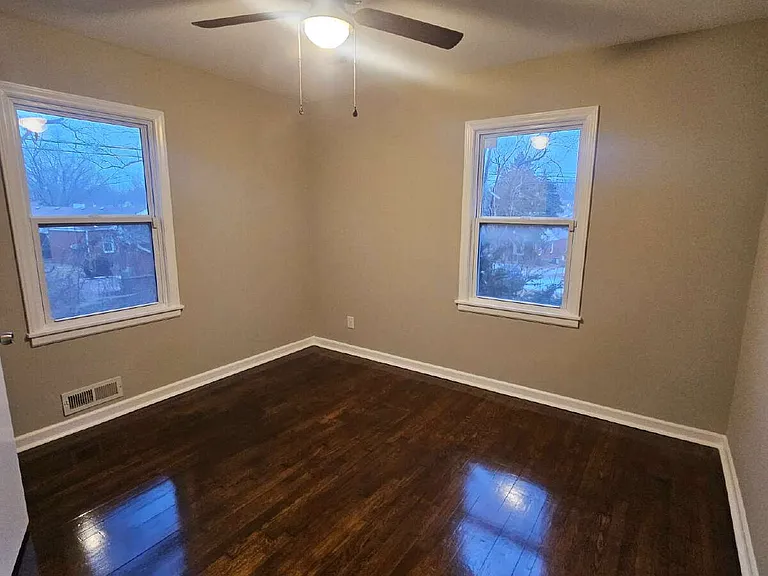1512 SW Highway Ln — Photo 12