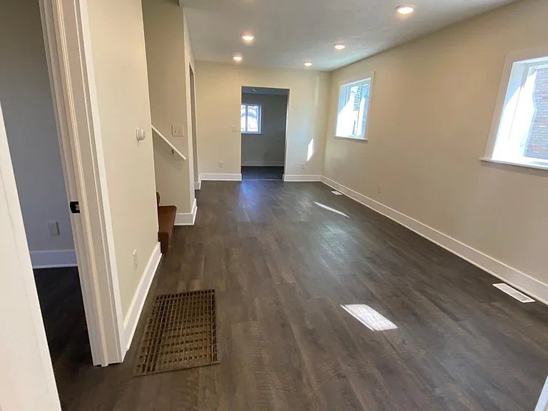 1574 Forrest Ave NE — Photo 14