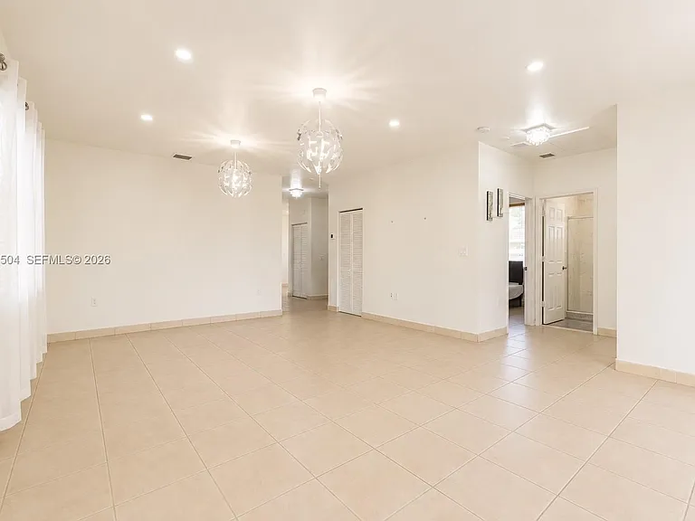 1670 NW 73rd St — Photo 15