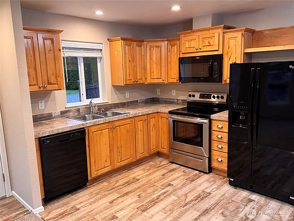 4th image of 23708 Locust Way #1