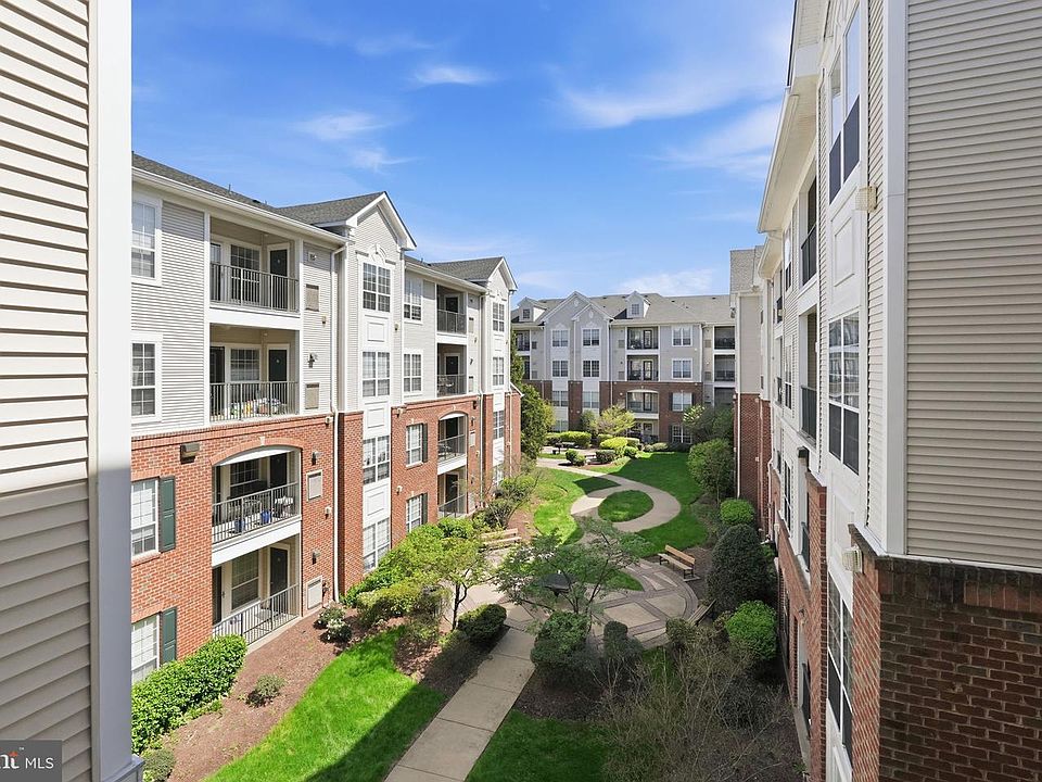 1st image of 4850 Eisenhower Ave Unit 316