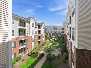4850 Eisenhower Ave Unit 316, Alexandria, VA
