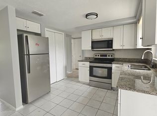10813 Scenic Dr, Port Richey, FL 34668