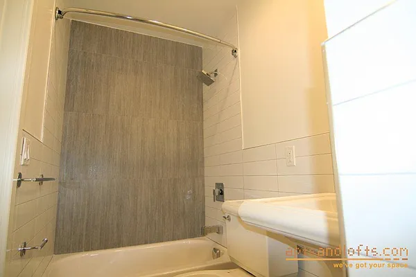 Rented by aptsandlofts.com | media 45